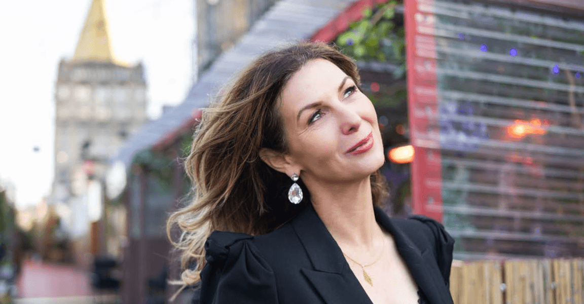 Rilyn Rintoul IT IS TIME TO AWAKEN THE SUPERPOWERS WITHIN YOU AND REINVENT YOUR LIFE ...